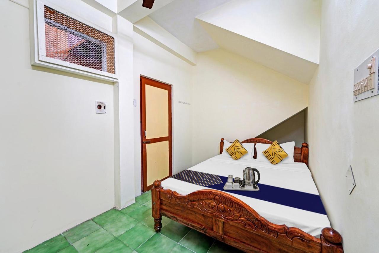 Spot On Sri Sakthi Guest House Villupuram Luaran gambar