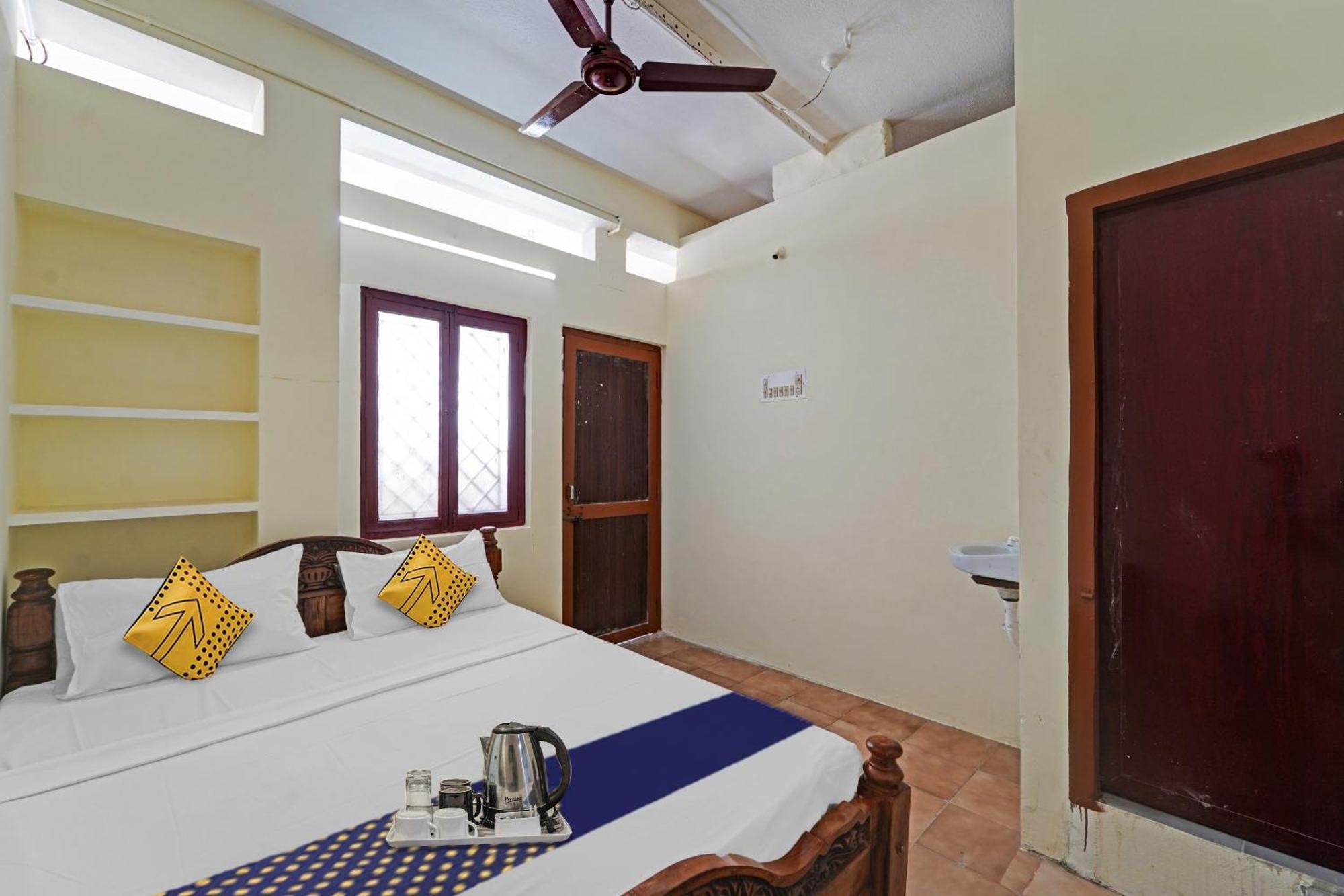 Spot On Sri Sakthi Guest House Villupuram Luaran gambar