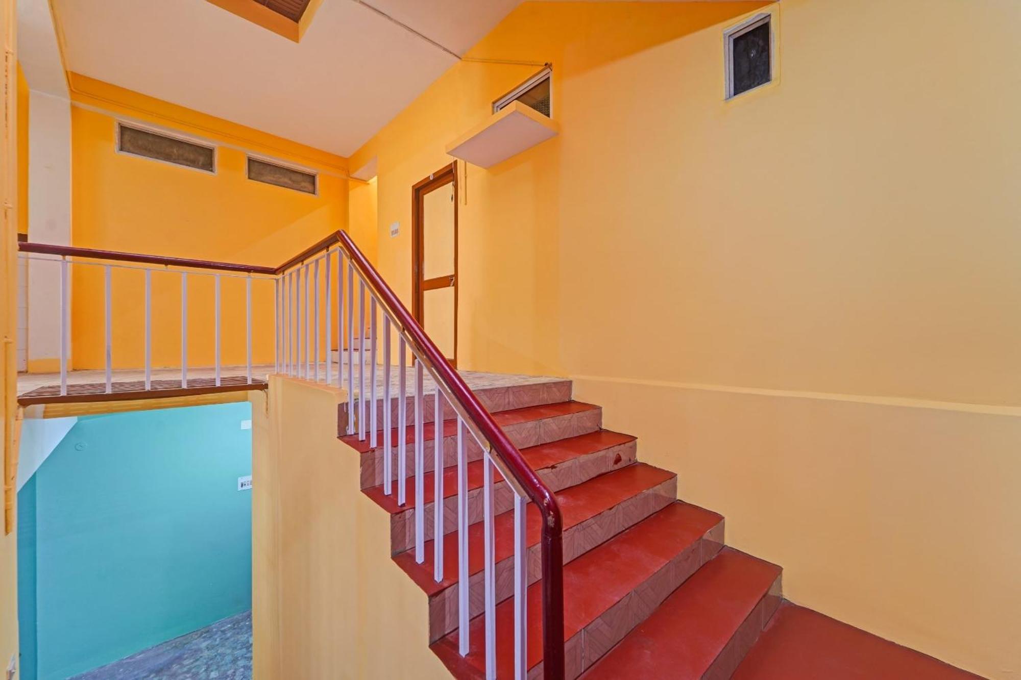 Spot On Sri Sakthi Guest House Villupuram Luaran gambar